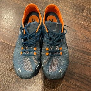 Mens On Shoes size 11